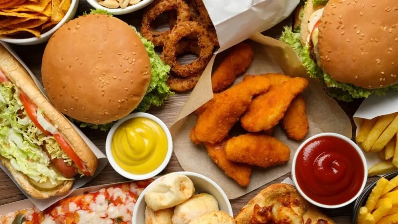 Como o setor de Fast Food impulsiona o mercado global em 2025: Análise completa